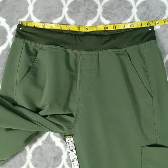 FIGS Scrub Set Men Medium Short Moss Green Leon Top Axim Cargo Pants Stretch - Picture 12 of 15